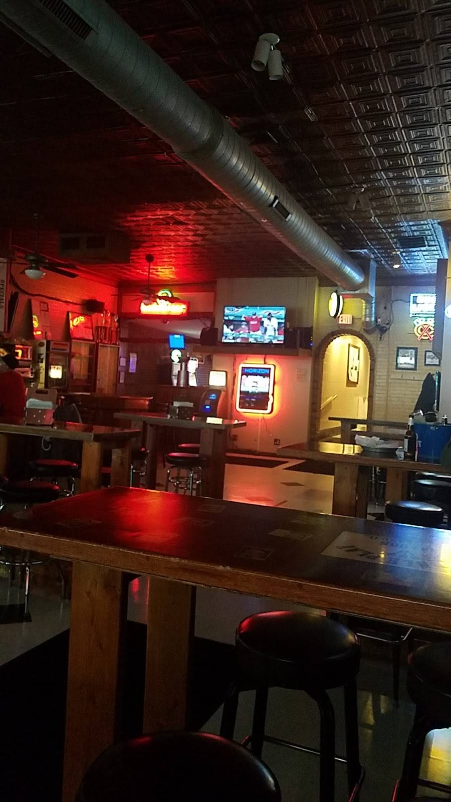 Double Play Saloon | restaurant | 12015 S Western Ave, Blue Island, IL 60406, United States | 7083880811 OR +1 708-388-0811
