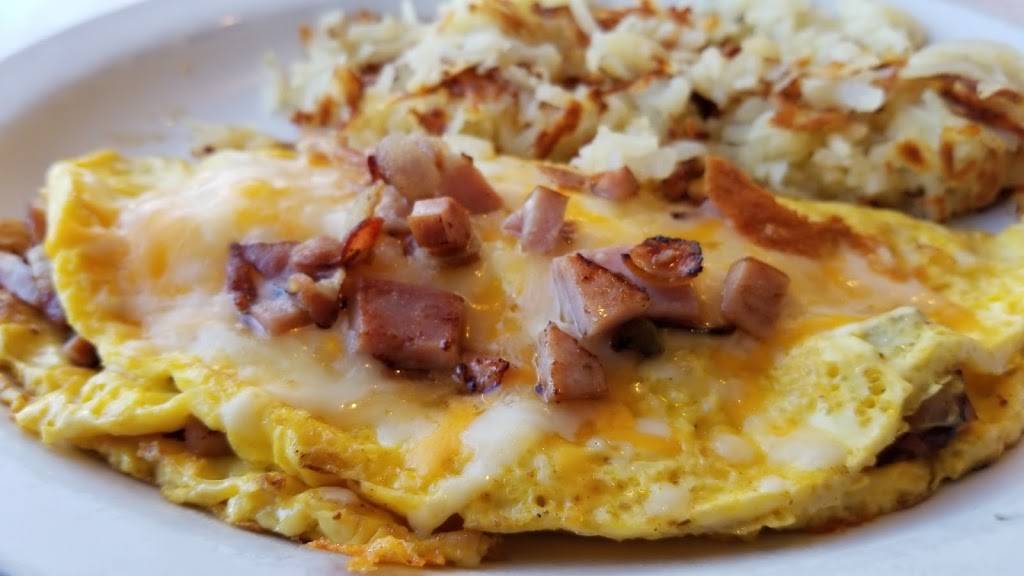 Lil Joes | restaurant | 1710 Del Paso Blvd, Sacramento, CA 95815, USA | 9169291416 OR +1 916-929-1416