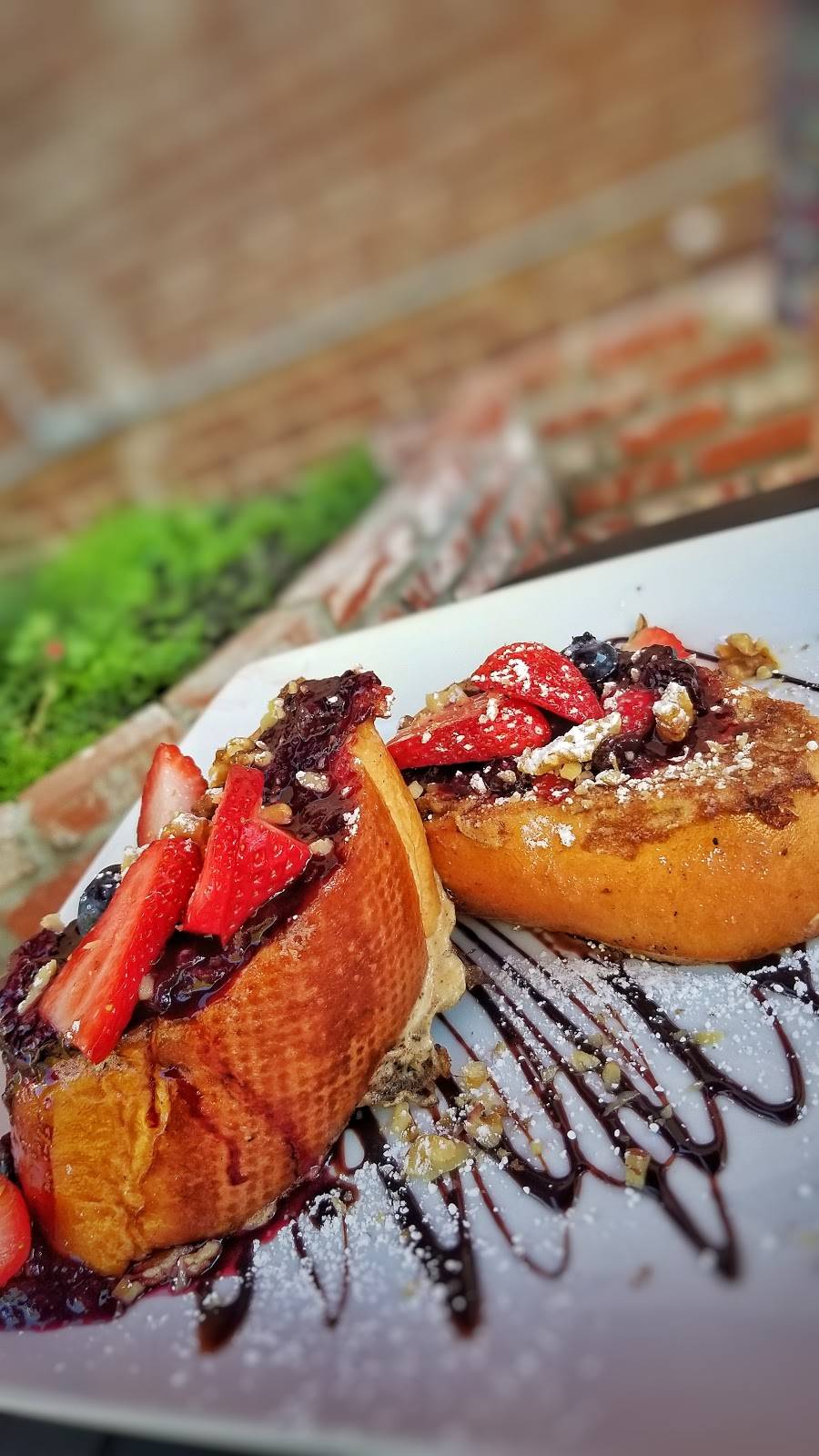 BESITOS Fine Cuisine | restaurant | 216 W Yosemite Ave, Manteca, CA 95336, USA | 2097075801 OR +1 209-707-5801