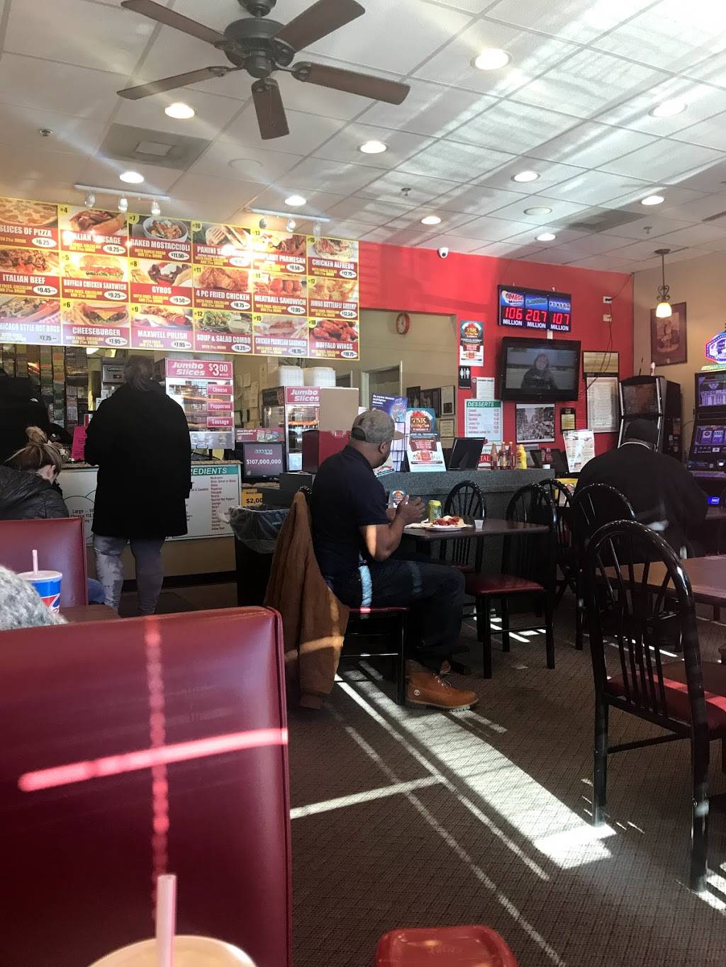 Zacarellis Pizza | restaurant | 7540 103rd St, Bridgeview, IL 60455, USA | 7082331500 OR +1 708-233-1500