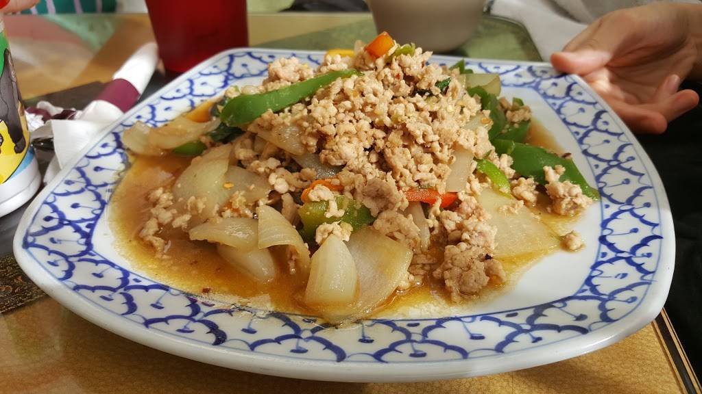 Tom Yum Thai Restaurant | restaurant | 13736 W Bell Rd, Surprise, AZ 85374, USA | 6235840449 OR +1 623-584-0449