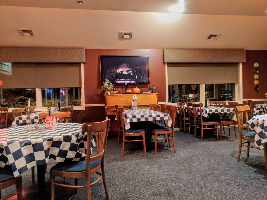 BB Jacks Pizza and Sandwich Lounge | restaurant | 900 Golf Club Rd, Wausau, WI 54403, USA | 7156752460 OR +1 715-675-2460