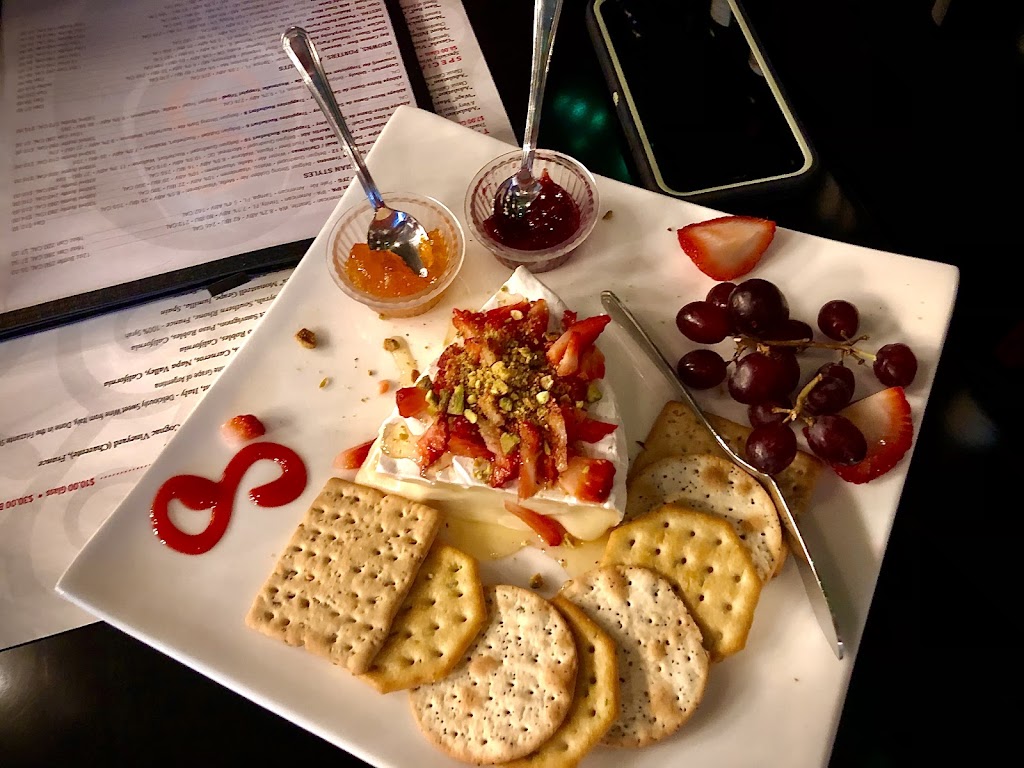 Society Wine Bar | restaurant | 238 Harbor Village Ln, Apollo Beach, FL 33572, USA | 8133313907 OR +1 813-331-3907