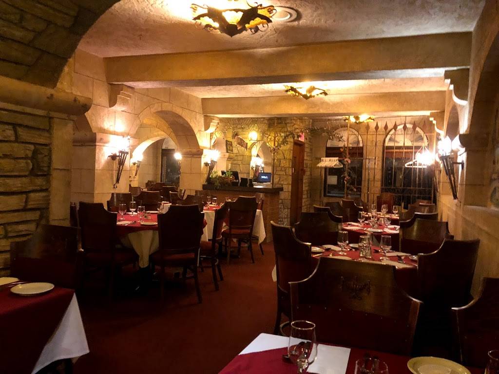 Restaurant Mamma Mia Pizzeria | restaurant | 6070 Chemin de la Côte-Saint-Luc, Montréal, QC H3X 2G8, Canada | 5144889504 OR +1 514-488-9504