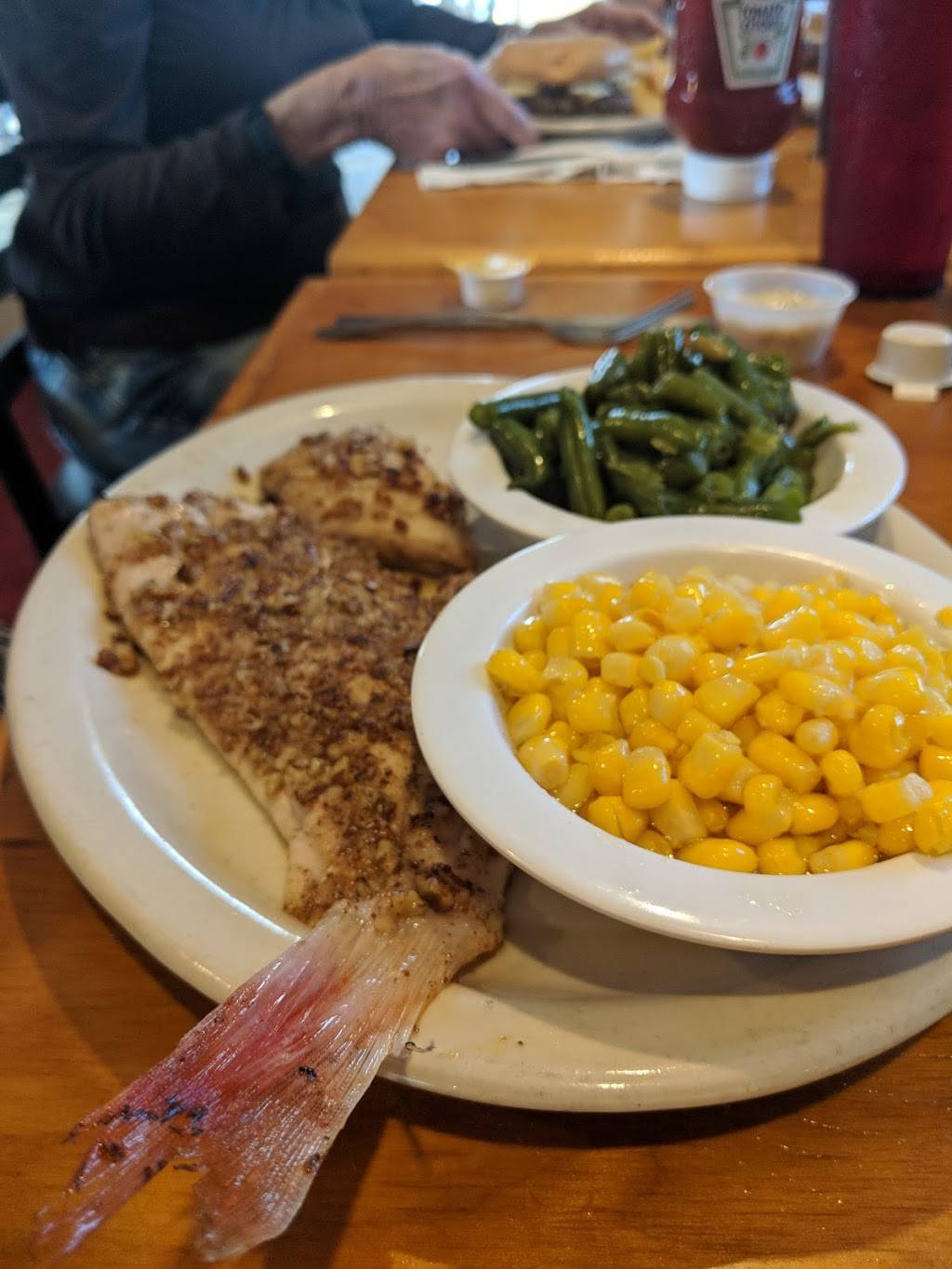 Nates Westend Seafood & Steaks | restaurant | 17515 Termini-San Luis Pass Rd, Galveston, TX 77554, USA | 4097379530 OR +1 409-737-9530