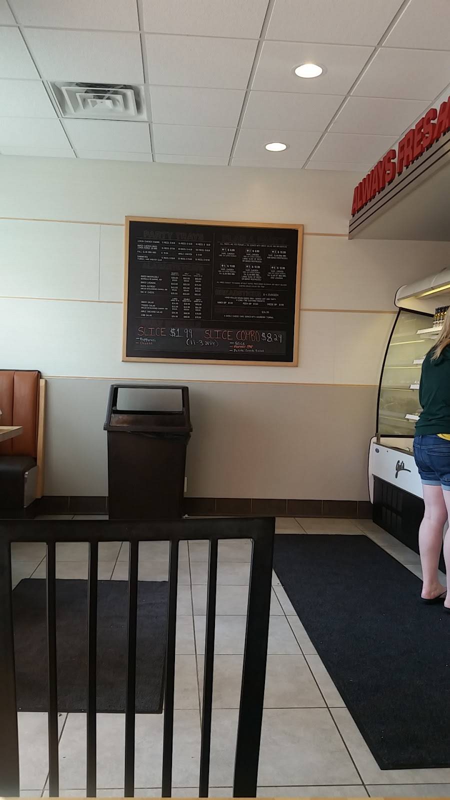 Guss Carry Out Brighton | meal takeaway | 8694 Grand River Ave, Brighton, MI 48116, USA | 8102276003 OR +1 810-227-6003