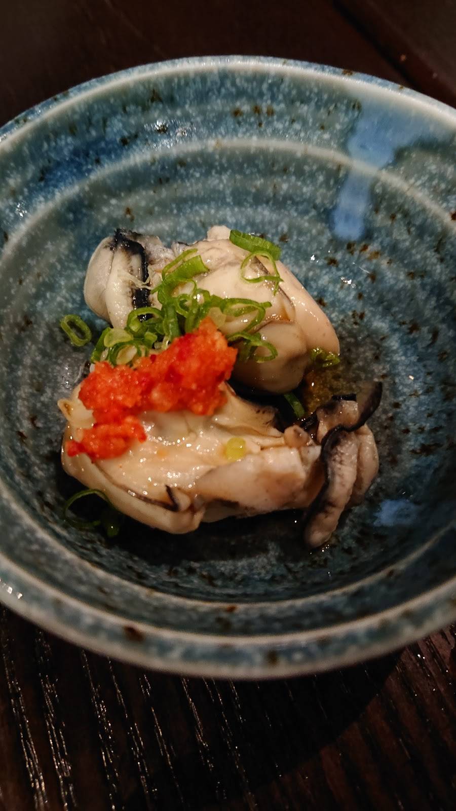 Mitchs Fish Market & Sushi Bar | restaurant | 524 Ohohia St, Honolulu, HI 96819, USA | 8088377774 OR +1 808-837-7774