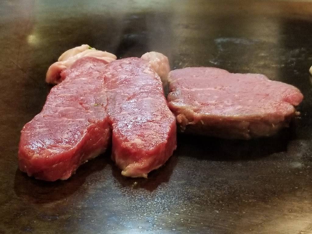 Somethings Fishy | restaurant | 21812 Ventura Blvd, Woodland Hills, CA 91364, USA | 8188843880 OR +1 818-884-3880