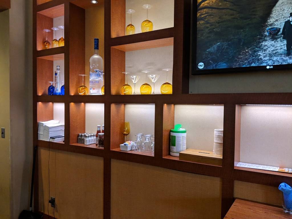 Studio 3 | restaurant | 24 Patriot Pl, Foxborough, MA 02035, USA | 5085431450 OR +1 508-543-1450