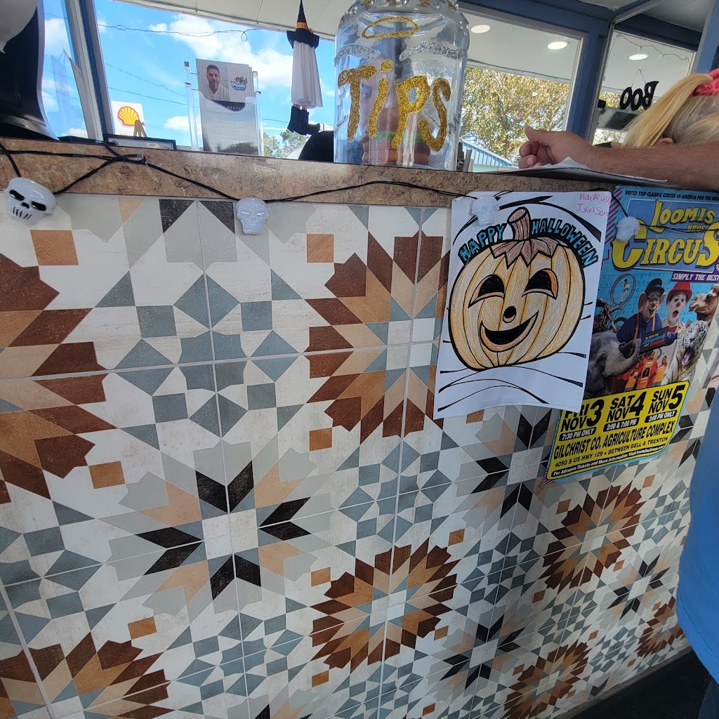 Burger Heaven on 27 | restaurant | 408 US Hwy 27, Branford, FL 32008, USA | 3869353337 OR +1 386-935-3337