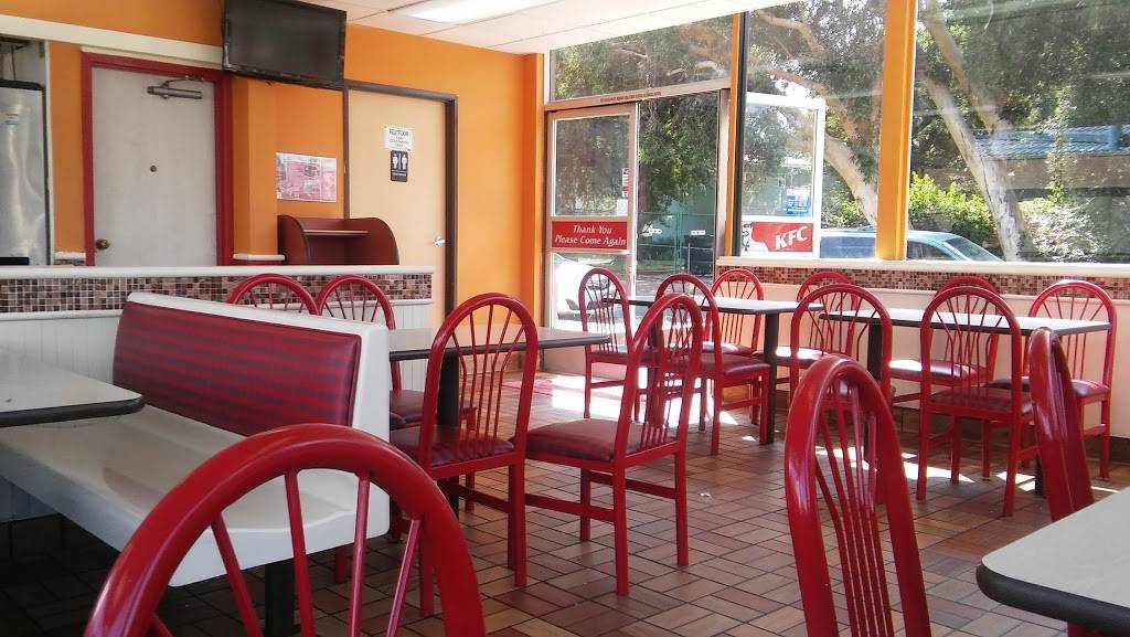 KFC | restaurant | 5130 Rodeo Rd, Los Angeles, CA 90016, USA | 3232951659 OR +1 323-295-1659