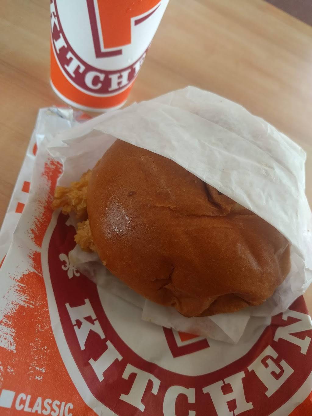 Popeyes Louisiana Kitchen | restaurant | 5757 Read Blvd, New Orleans, LA 70127, USA | 5042454351 OR +1 504-245-4351