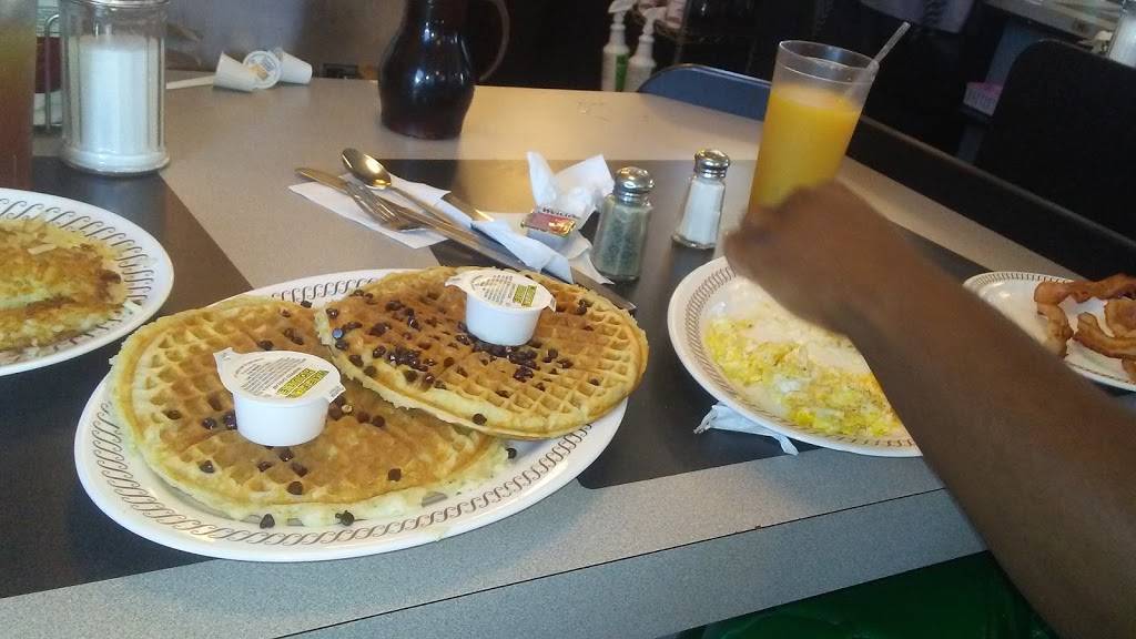 Waffle House | meal takeaway | 7147 Okeechobee Rd, Fort Pierce, FL 34945, USA | 7724618444 OR +1 772-461-8444