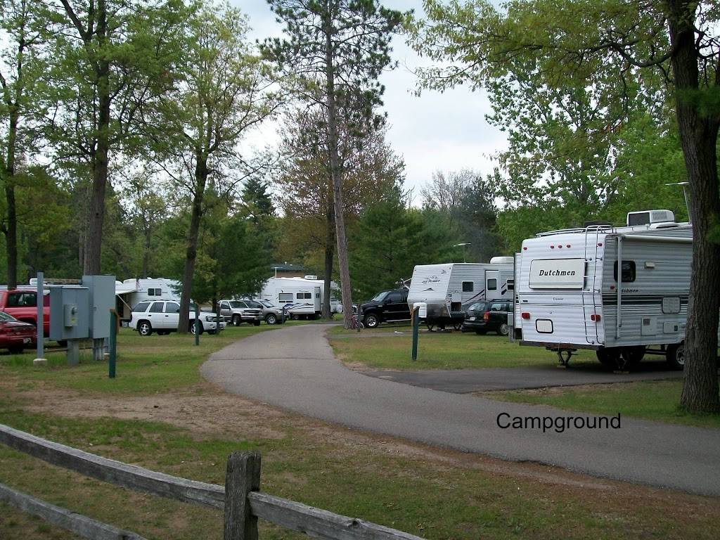 Shawano County Park | meal takeaway | W5791 Lake Dr, Shawano, WI 54166, USA | 7155244986 OR +1 715-524-4986