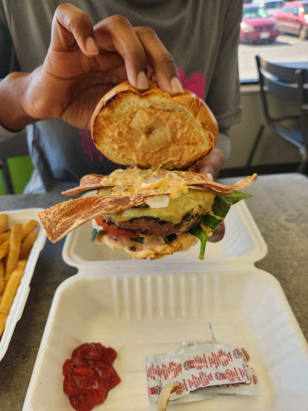 Soultarian | restaurant | 3660 St Barnabas Rd, Hillcrest Heights, MD 20746, USA | 2026040302 OR +1 202-604-0302