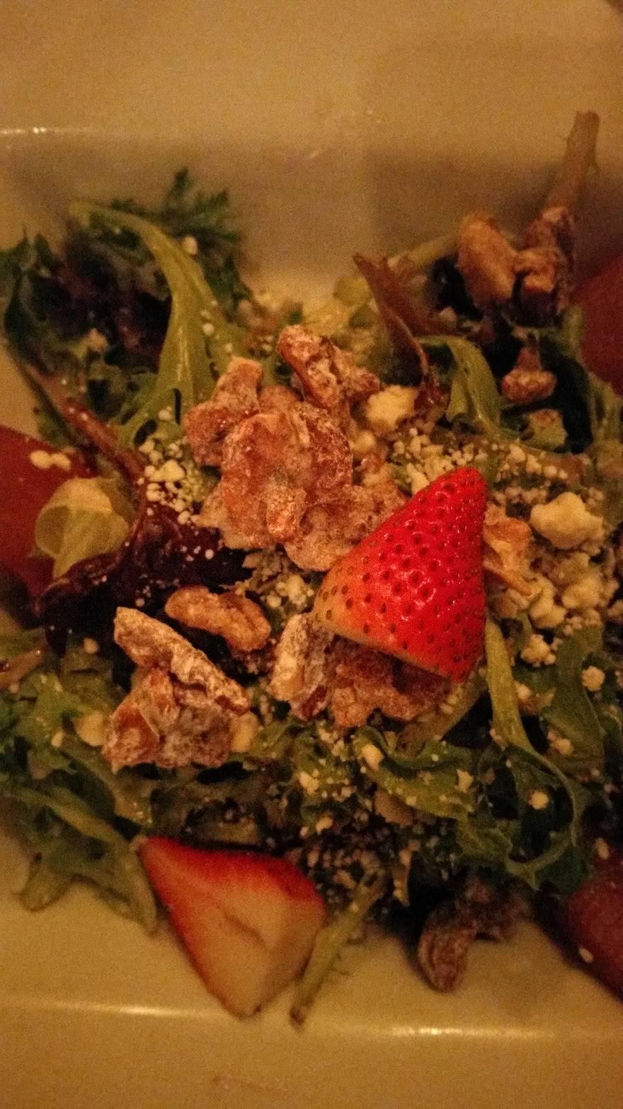 Piccolo | restaurant | 2060, 215 Wall St, Huntington, NY 11743, USA | 6314245592 OR +1 631-424-5592