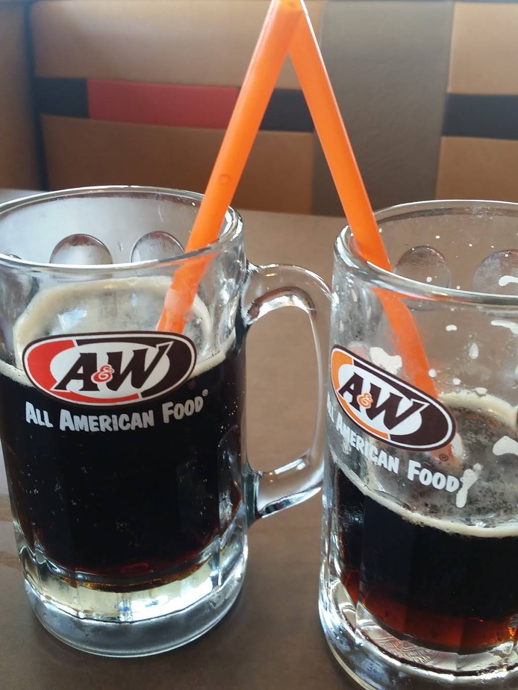 A&W Family Restaurant of Faribault | restaurant | 404 Wilson Ave NW, Faribault, MN 55021, USA | 5073349379 OR +1 507-334-9379