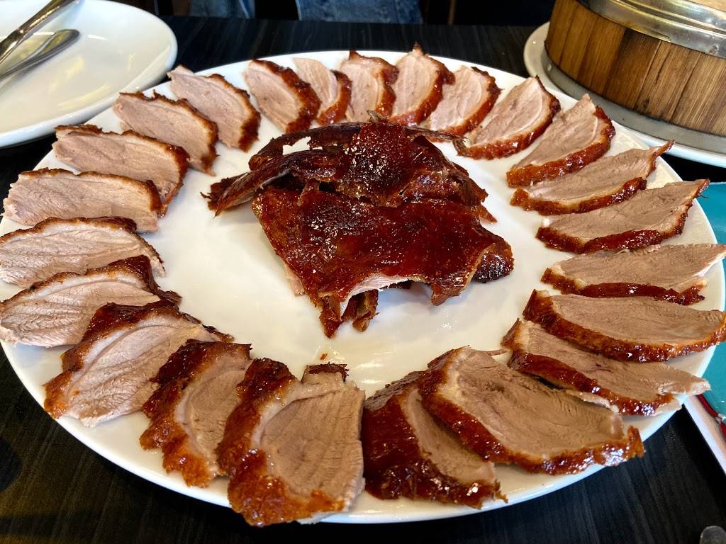 Chi Dim Sum | restaurant | 2425 Yonge St, Toronto, ON M4P 2E7, Canada | 4164831812 OR +1 416-483-1812