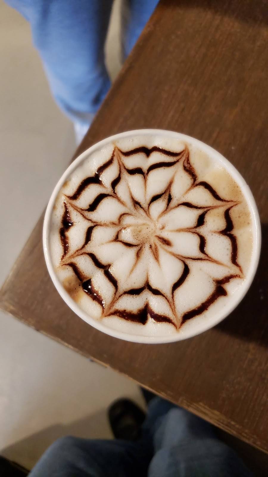 Italian Corner Deli by Massimo | restaurant | 6374 Main St, Trumbull, CT 06611, USA | 2038805890 OR +1 203-880-5890