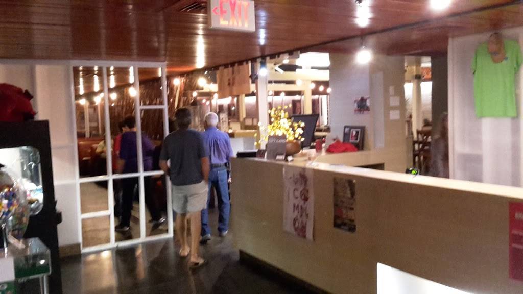 Catfish Hole Alma | restaurant | 24 Collum Ln W, Alma, AR 72921, USA | 4796329718 OR +1 479-632-9718