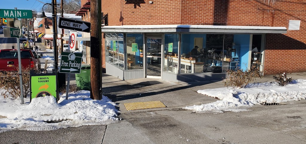 Locals | restaurant | 103 Main St, Pennington Gap, VA 24277, USA | 2762820658 OR +1 276-282-0658