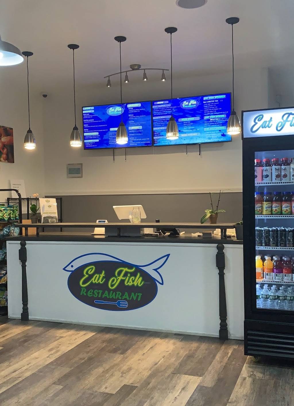 Eat Fish Restaurant | restaurant | 3896 Main St, Bridgeport, CT 06606, USA | 2037249000 OR +1 203-724-9000