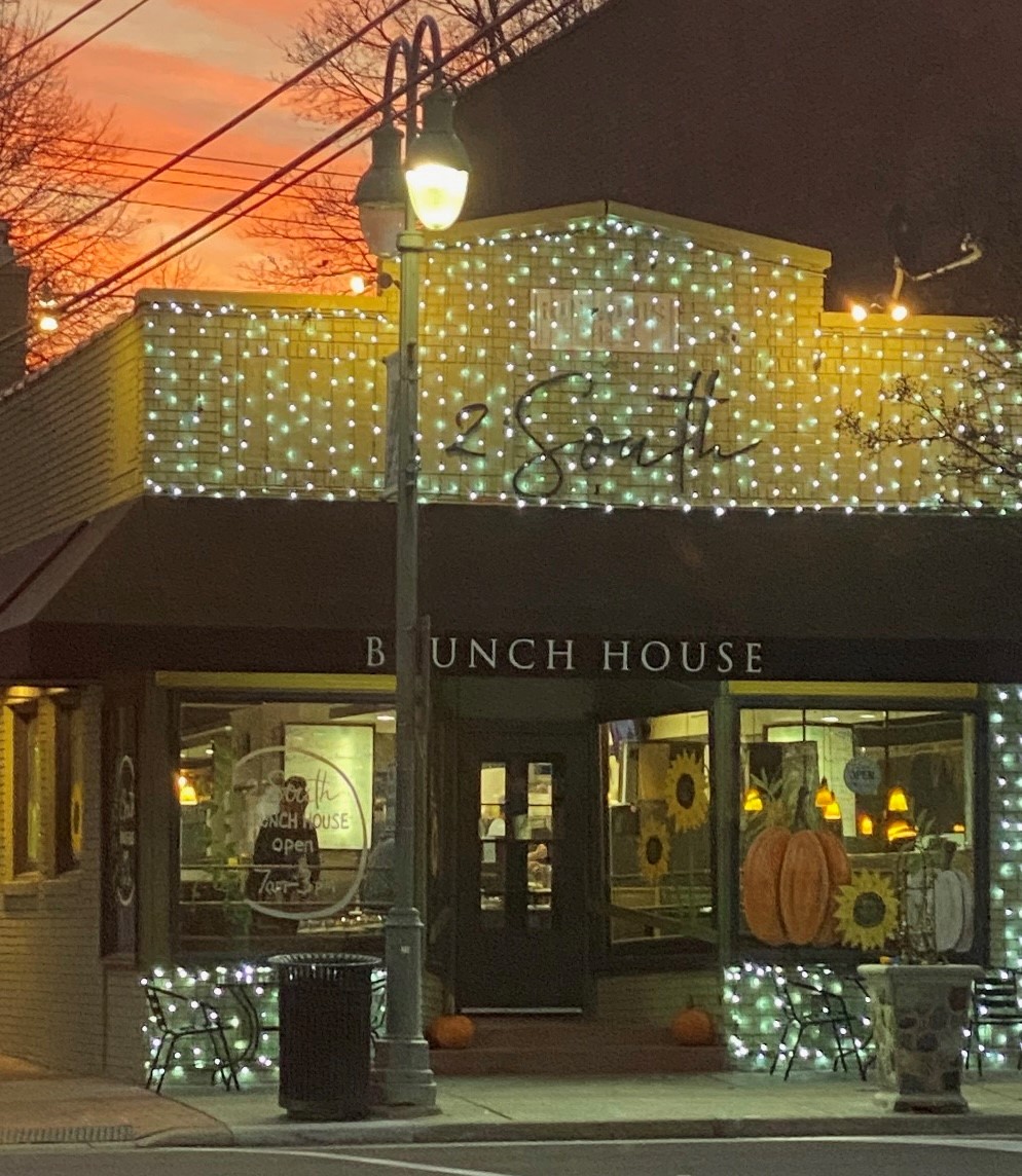 2 South Brunch House | restaurant | 2 S Main St, City of the Village of Clarkston, MI 48346, USA | 2486256211 OR +1 248-625-6211