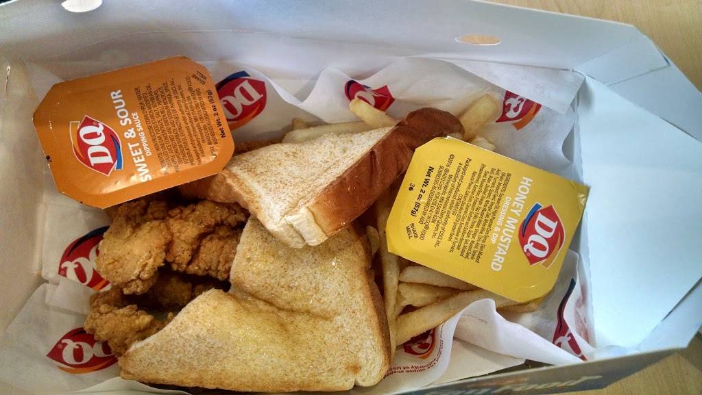 Dairy Queen Grill & Chill | restaurant | 275 Atwood Ave, Cranston, RI 02920, USA | 4012755055 OR +1 401-275-5055