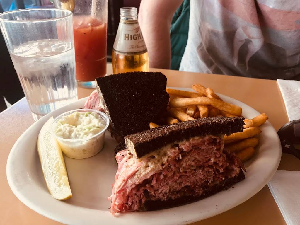 Frances Deli | meal delivery | 2552 N Clark St, Chicago, IL 60614, USA | 7732484580 OR +1 773-248-4580