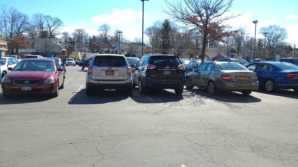 Subway Restaurants | restaurant | 217 Forest Ave, Glen Cove, NY 11542, USA | 5166296846 OR +1 516-629-6846