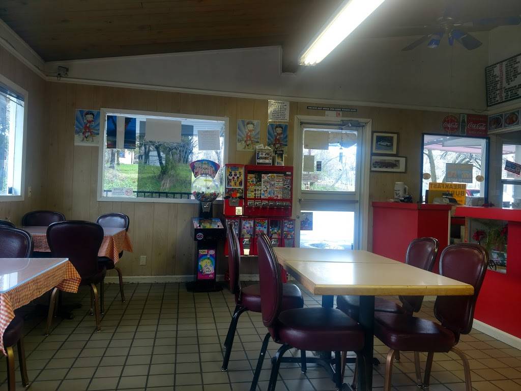 Debs Frosty | restaurant | 460 Pleasant Valley Rd, Diamond Springs, CA 95619, USA | 5306213327 OR +1 530-621-3327
