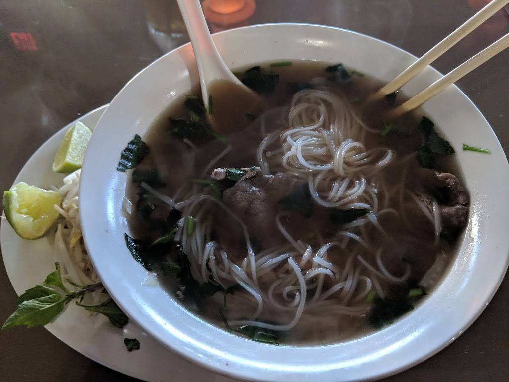 Pho An An | restaurant | 2706 E University Dr #8, Mesa, AZ 85213, USA | 4806345554 OR +1 480-634-5554