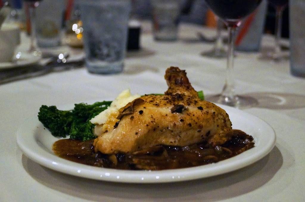 The Clubhouse Restaurant at Fair Oaks & Bogies Bar | restaurant | 220 Fairoaks Dr, Oakland, TN 38060, USA | 9018138919 OR +1 901-813-8919