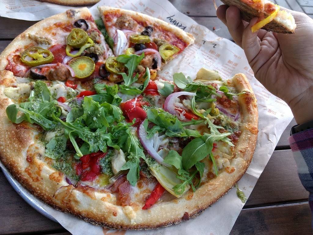 Blaze Pizza | meal takeaway | 43831 Pacific Commons Blvd, Fremont, CA 94538, USA | 5105640572 OR +1 510-564-0572