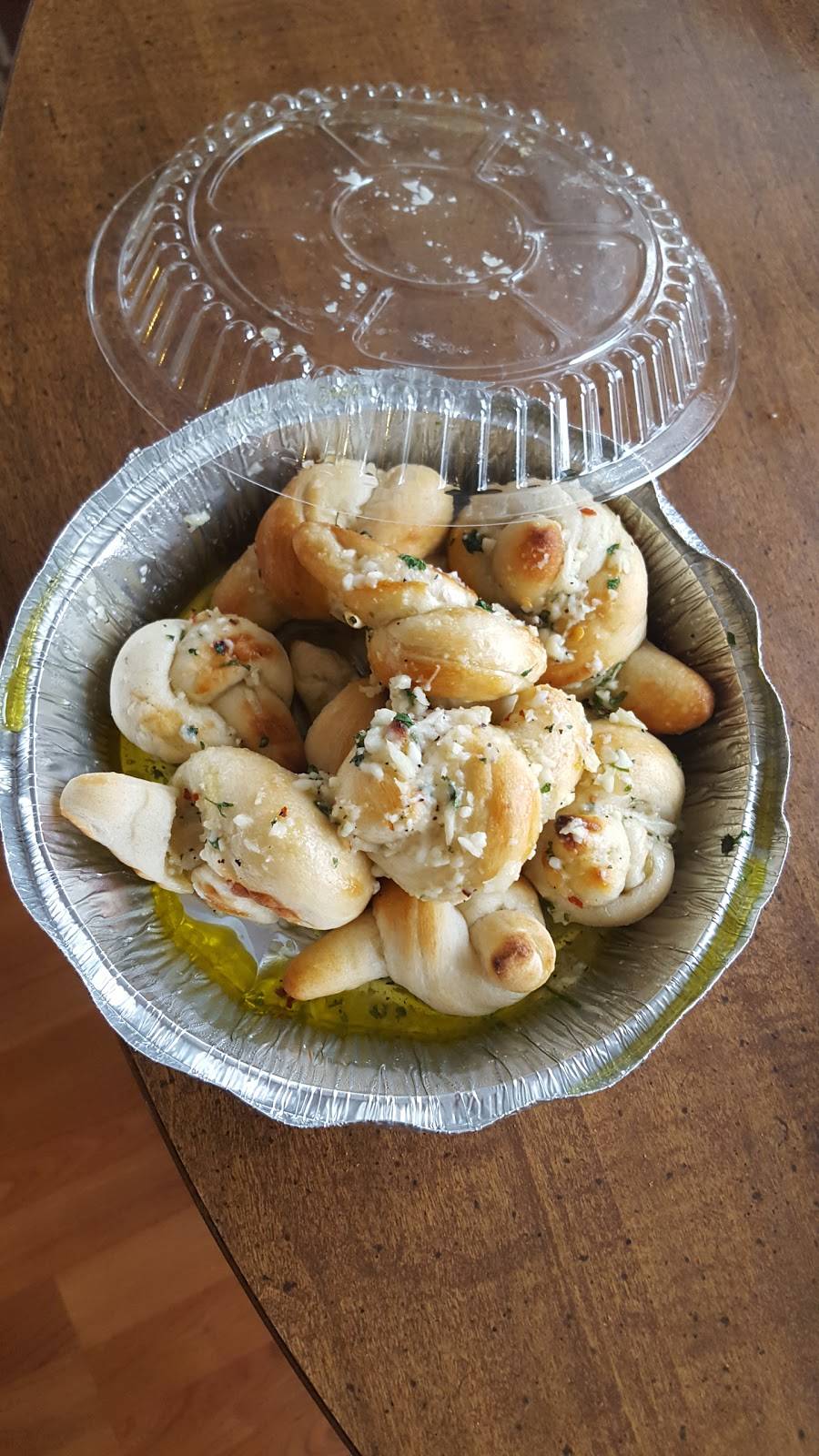 Mamas Pizza Italian Restaurant | restaurant | 1340 Benvenue Rd, Rocky Mount, NC 27804, USA | 2529773600 OR +1 252-977-3600