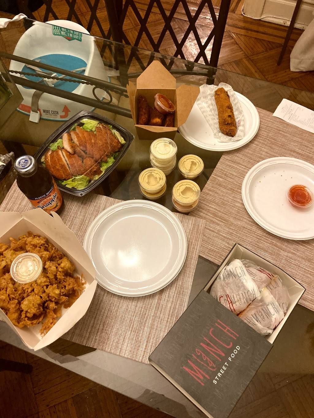 Munch | restaurant | 1376 Coney Island Ave, Brooklyn, NY 11230, USA | 7185212626 OR +1 718-521-2626