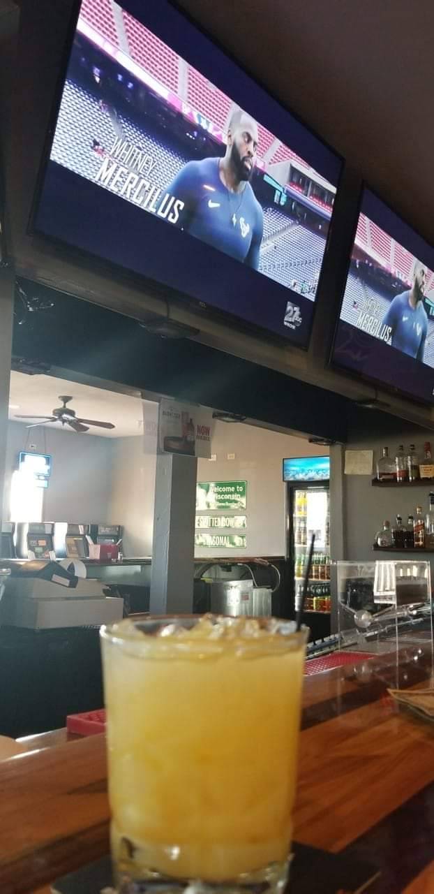 Villa Pizza & Family Restaurant | restaurant | 214 Viking Dr, Orfordville, WI 53576, USA | 6088793336 OR +1 608-879-3336