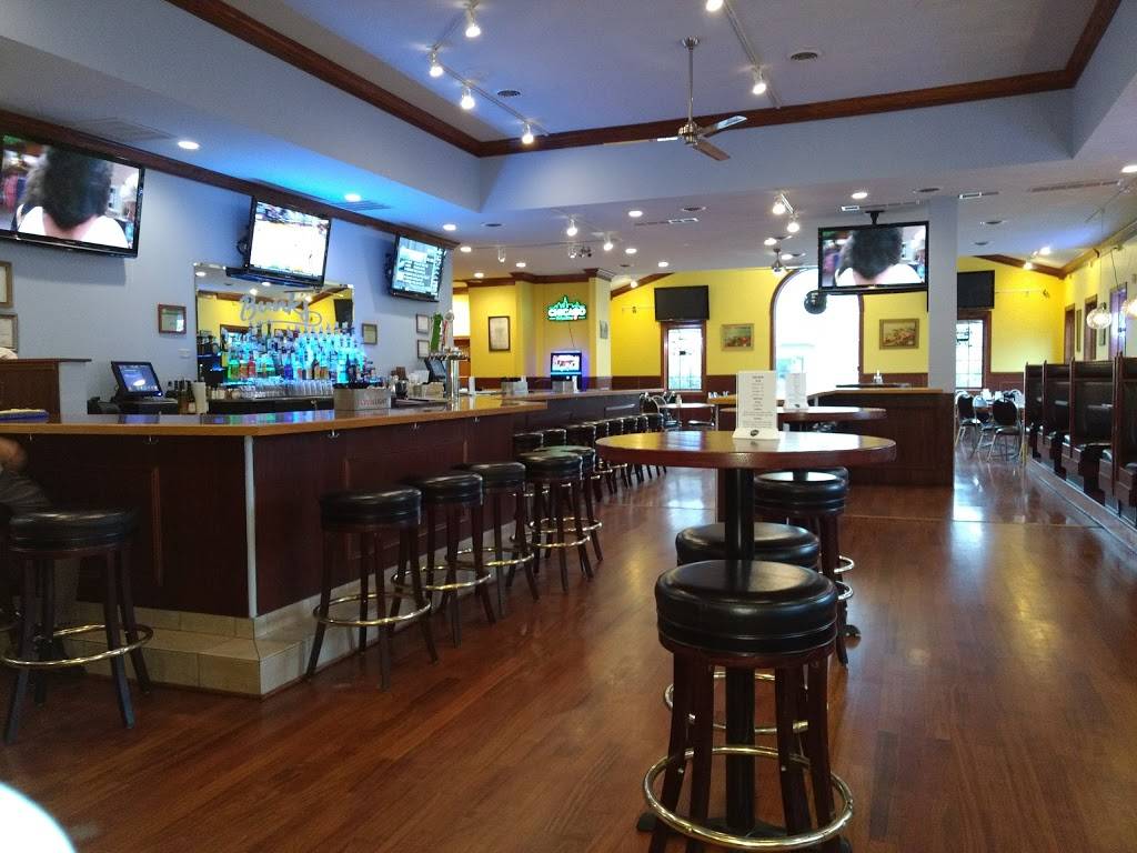 Bunks Place | restaurant | 703 E Diggins St, Harvard, IL 60033, USA | 8159434800 OR +1 815-943-4800