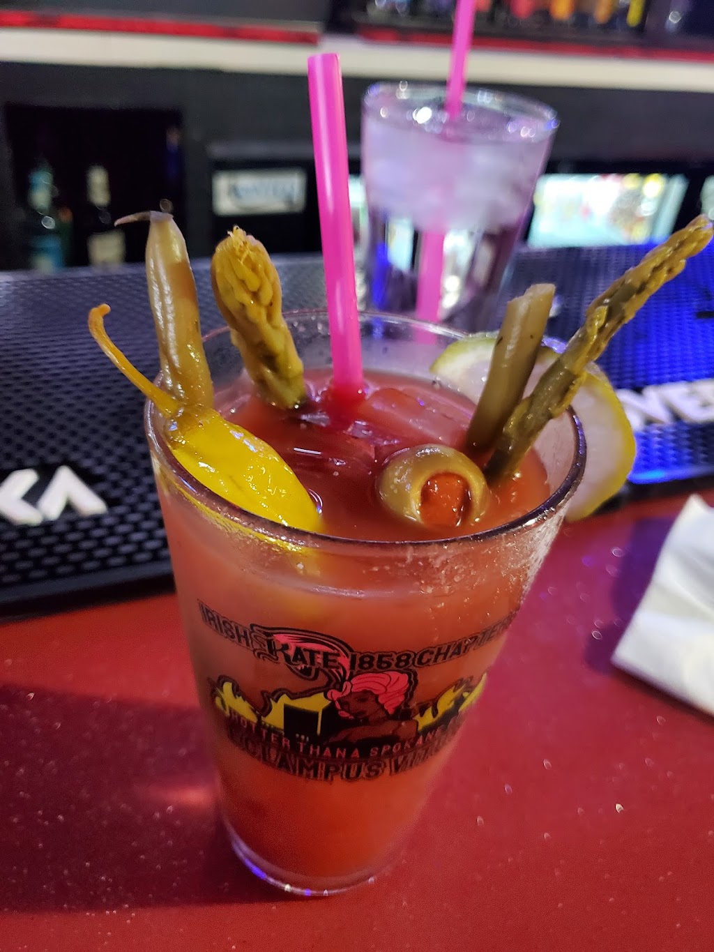 Kings Bar and Grill | restaurant | 3015 E Mission Ave, Spokane, WA 99202, USA | 5092423990 OR +1 509-242-3990