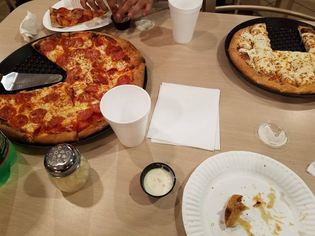 Famous Pizza | restaurant | 4400 47th Ave, Sacramento, CA 95823, USA | 9163913330 OR +1 916-391-3330