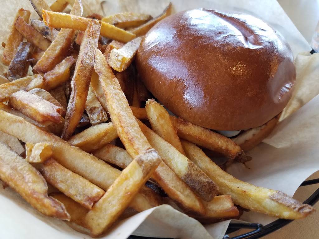 Four Brothers Bistro & Grill Virginia | restaurant | 711 N Lombardy St A, Richmond, VA 23220, USA | 8043586099 OR +1 804-358-6099