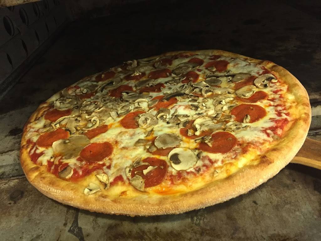 Gino & Joes Pizza Liverpool | restaurant | 700 Old Liverpool Rd, Liverpool, NY 13088, USA | 3154517337 OR +1 315-451-7337