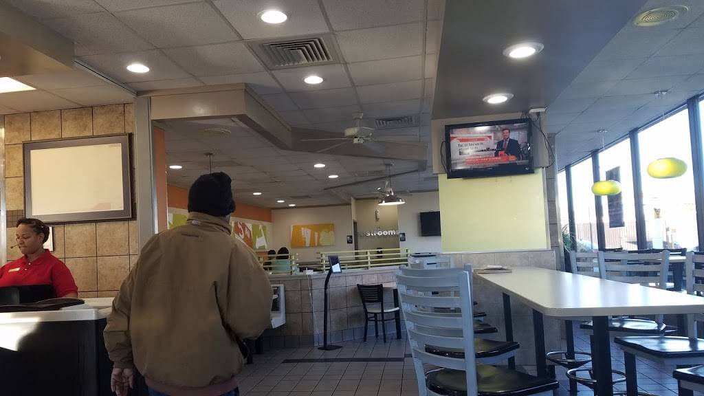 McDonalds | cafe | 501 W Washington St, Nashville, NC 27856, USA | 2524593073 OR +1 252-459-3073