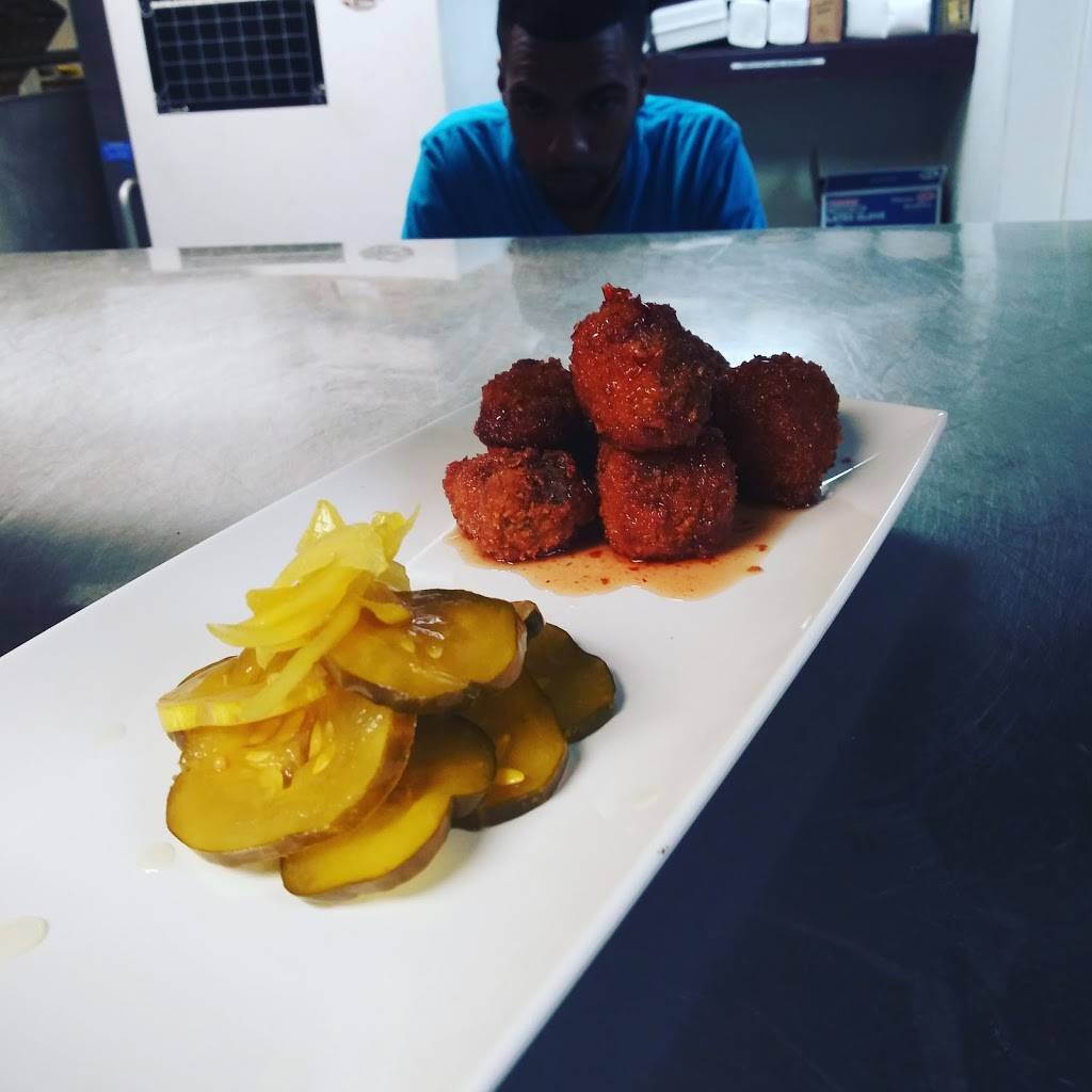 Hooch | restaurant | 25 Wall St suite a, Orlando, FL 32801, USA | 4078499904 OR +1 407-849-9904