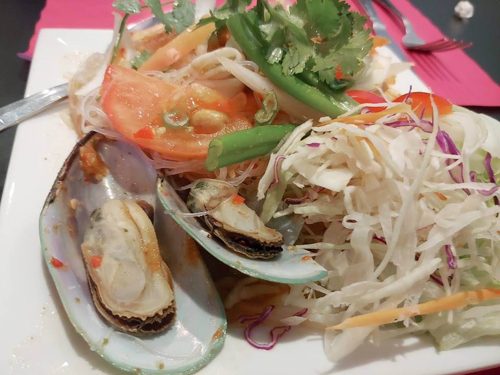 Blue Moon Thai Cuisine & Bar | restaurant | 183 Pleasant St, Attleboro, MA 02703, USA | 5082221000 OR +1 508-222-1000