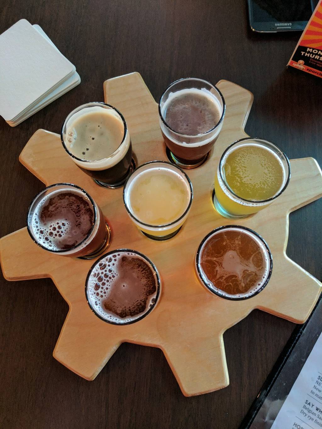 Canton Brew Works | restaurant | 8521 Lilley Rd, Canton, MI 48187, USA | 7349277081 OR +1 734-927-7081