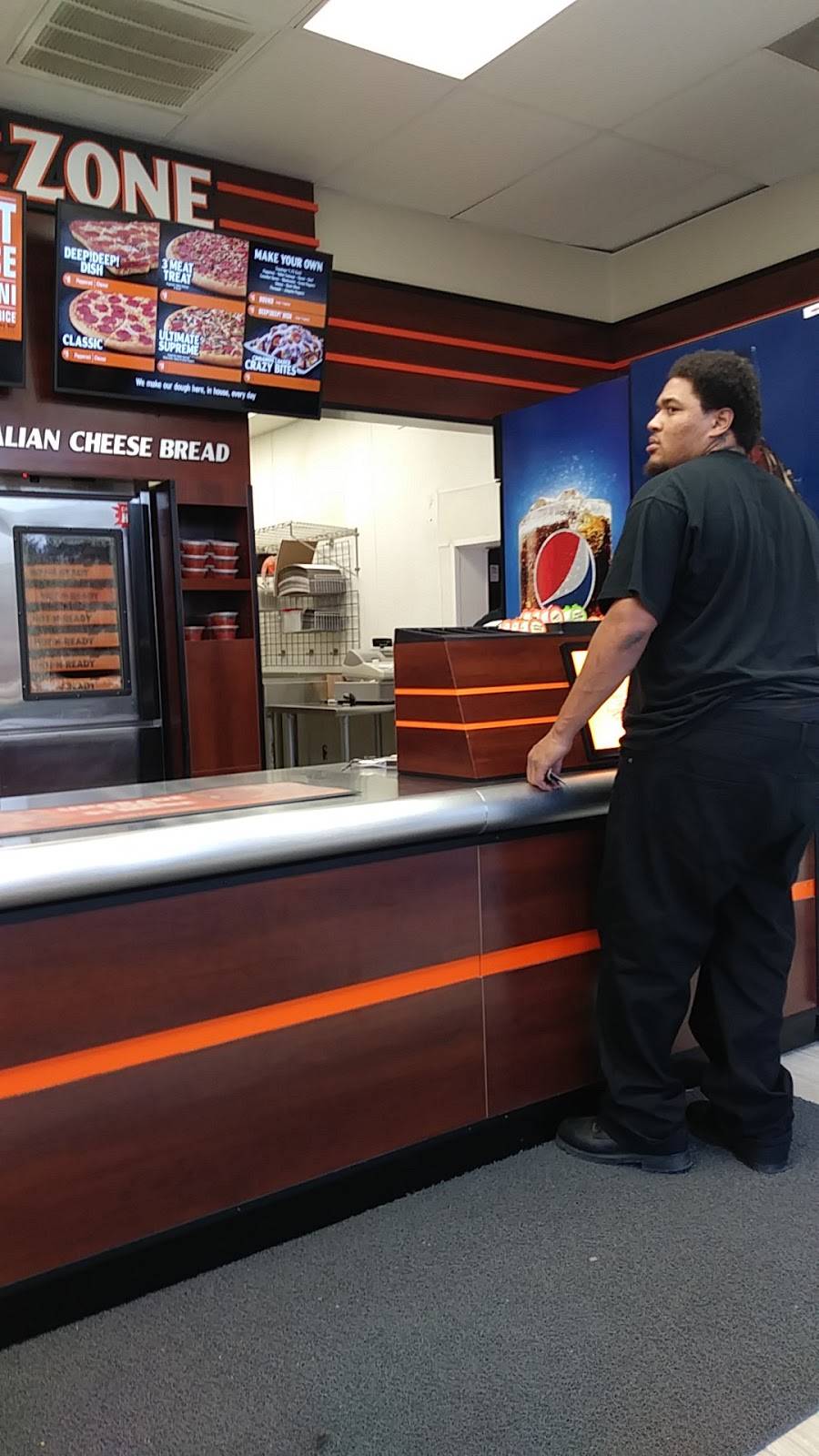 Little Caesars Pizza | meal takeaway | 1220 E Belt Line Rd, Richardson, TX 75081, USA | 9724379414 OR +1 972-437-9414