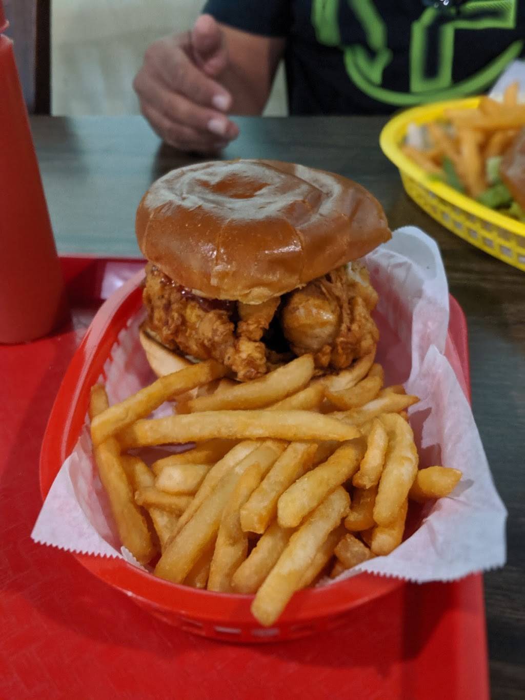 Karachi Broast & Grill | restaurant | 5775 Jimmy Carter Blvd #180, Norcross, GA 30071, USA | 6782910101 OR +1 678-291-0101