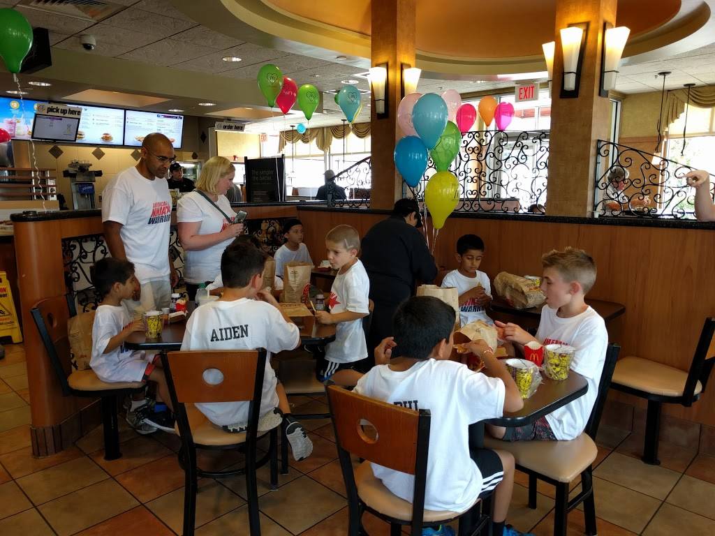 McDonalds | cafe | 305 S Neltnor Blvd, West Chicago, IL 60185, USA | 6302311999 OR +1 630-231-1999