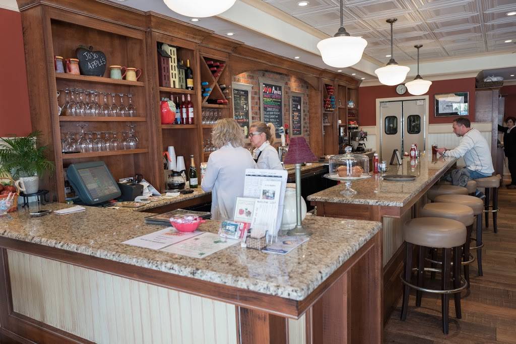 Jo Jo Apples Cafe | restaurant | 85 Lido Blvd, Point Lookout, NY 11569, USA | 5164326494 OR +1 516-432-6494